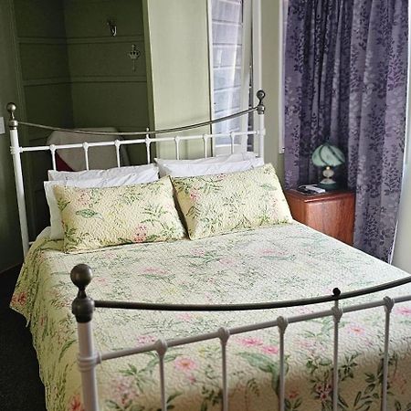 Fred&Donz Bed And Breakfast Taupo Kültér fotó